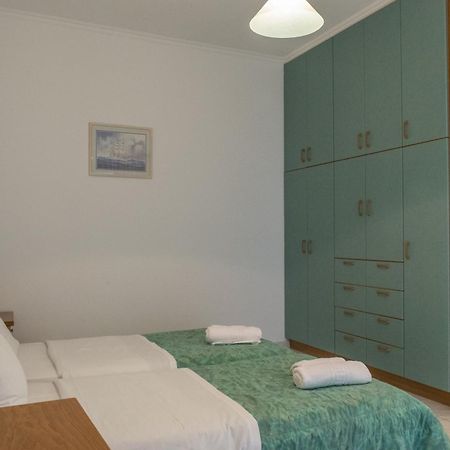 Tina'S Apartments آداماس الغرفة الصورة