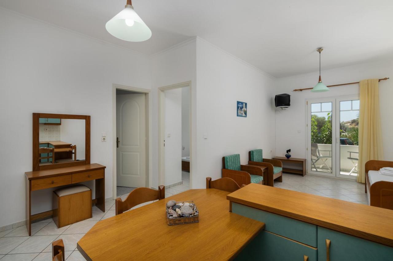 Tina'S Apartments آداماس المظهر الخارجي الصورة