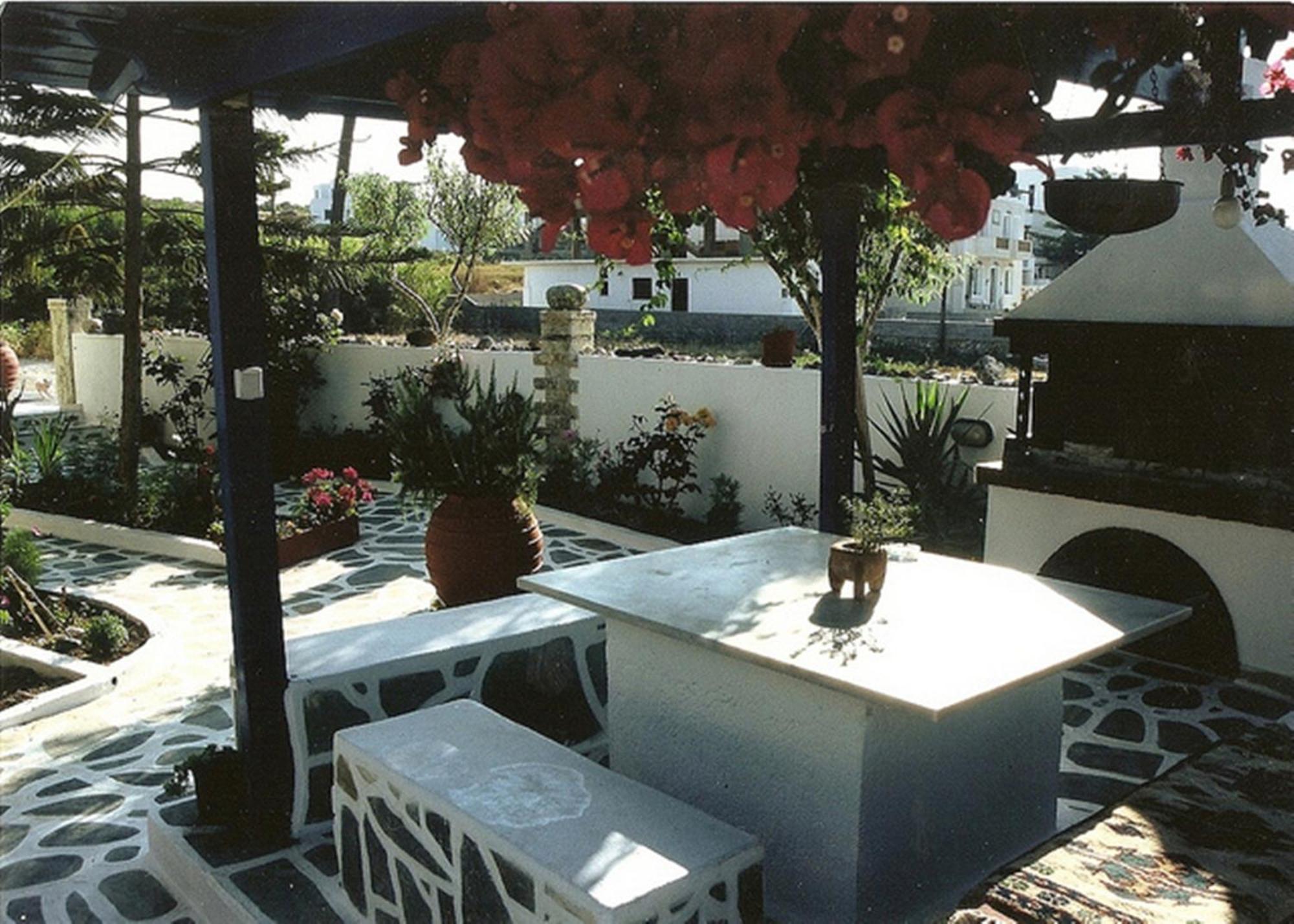 Tina'S Apartments آداماس المظهر الخارجي الصورة